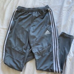 Adidas Men’s TIRO 19 training pants light gray